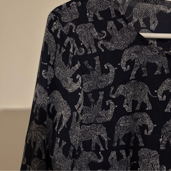 Mix By 41 Hawthorn Womens Ellie Tunic Top Navy White Elephant Scoop Neck Large - Picture 3 of 6